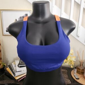 Lululemon sports bra size 10